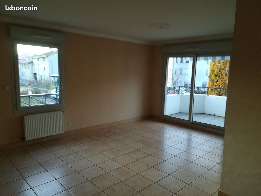 Appartement à louer, 86m², Miribel