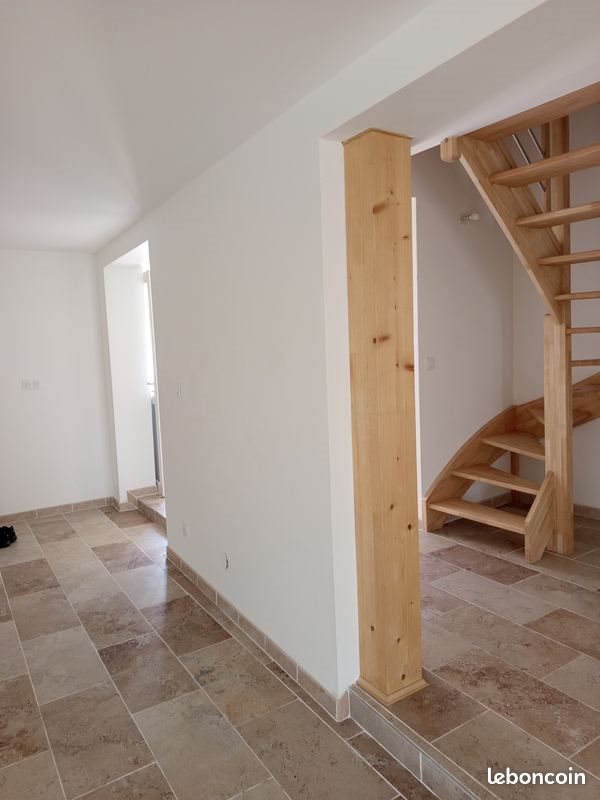 Maison à louer, 125m², Morestel