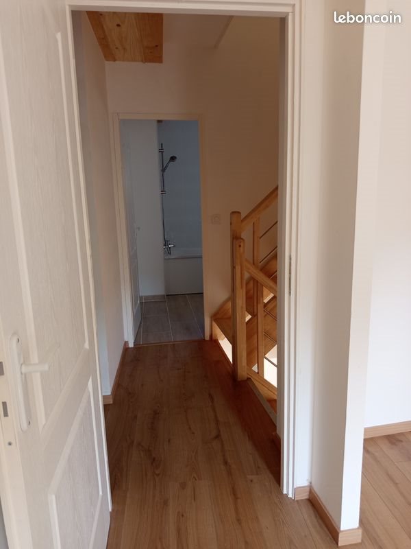Maison à louer, 125m², Morestel