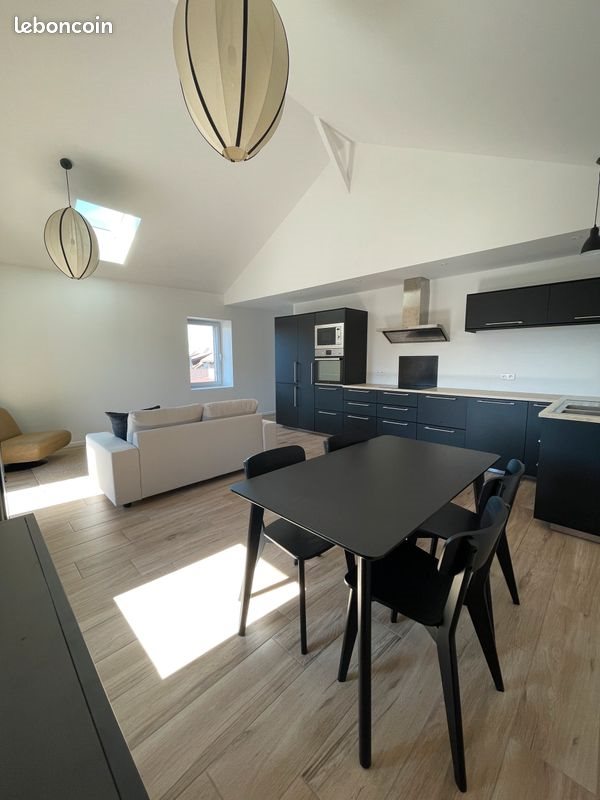 Appartement à louer, 82m², Douvaine