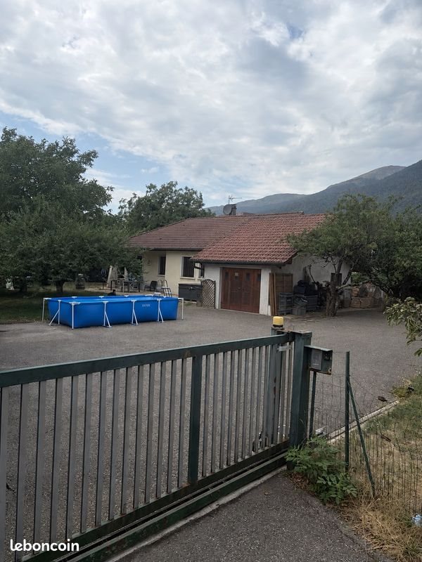 Maison à vendre, 90m², Gex