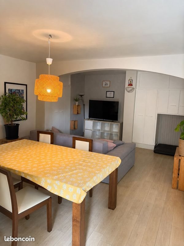Maison à vendre, 90m², Gex