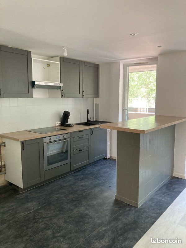 Appartement à louer, 58m², Saint-Étienne