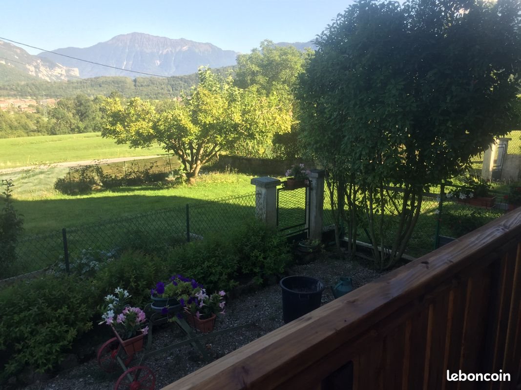 Appartement à louer, 85m², Lathuile
