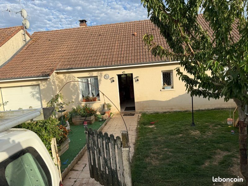 Maison à louer, 120m², Cuissai