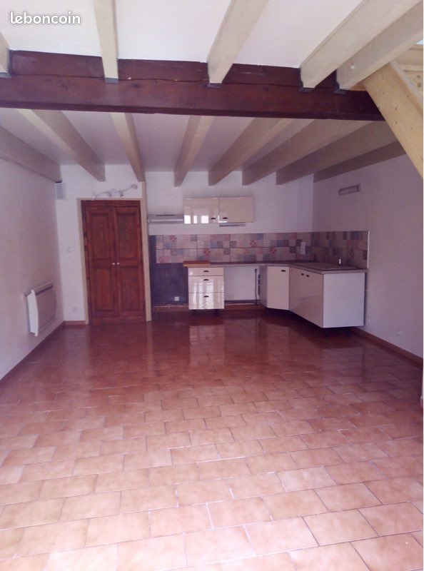 Appartement à louer, 63m², Peyruis