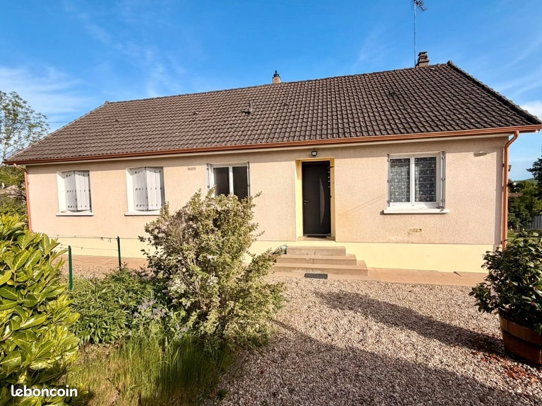 Maison à vendre, 109m², Saint-Amand-Montrond