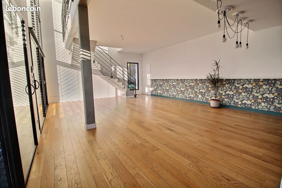 Maison à louer, 140m², Miribel