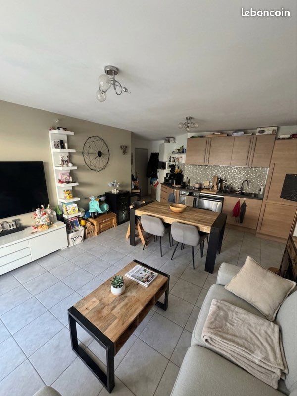 Appartement à vendre, 59m², Peyrolles-en-Provence