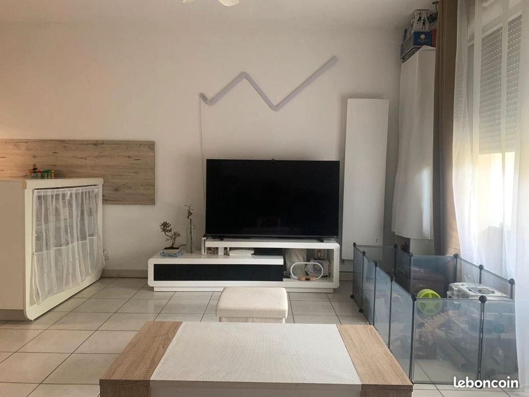 Appartement à louer, 31m², Saint-Laurent-de-Mure