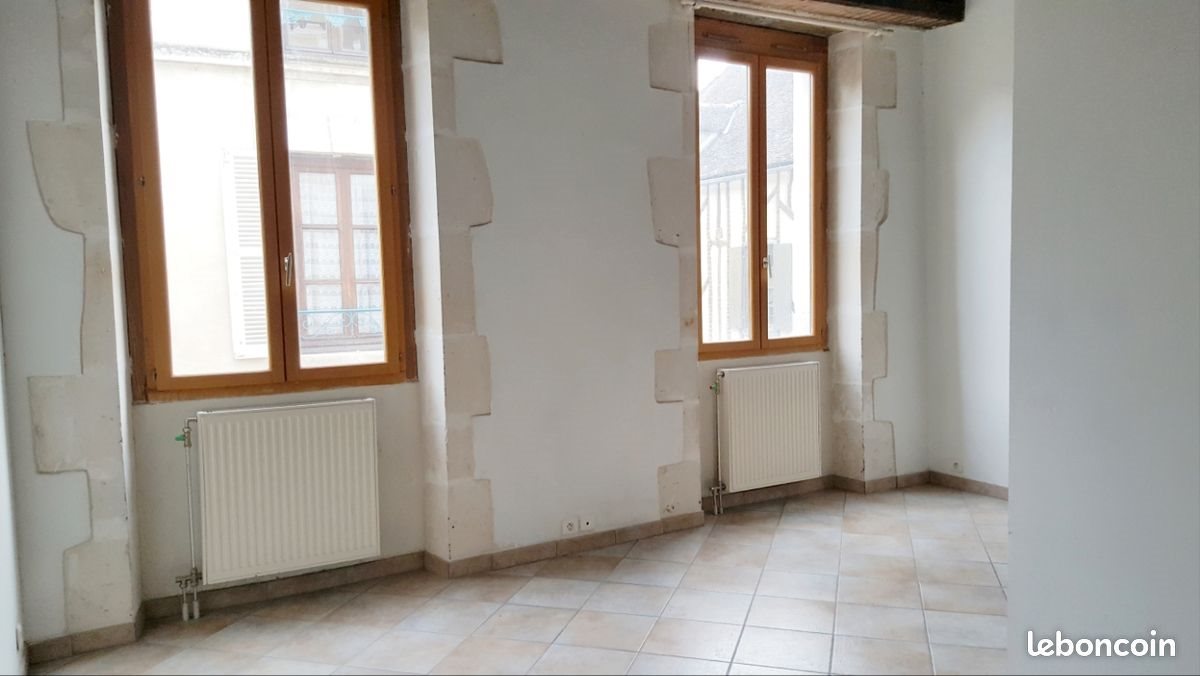 Appartement à louer, 35m², Auxerre
