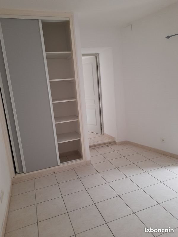 Appartement à louer, 58m², Calvisson