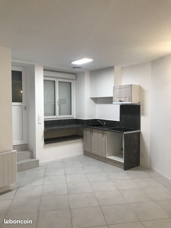 Appartement à louer, 30m², Sainte-Cécile-les-Vignes