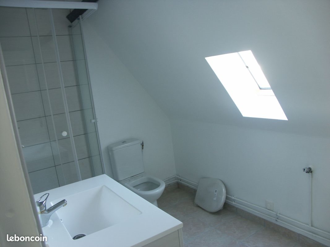 Appartement à louer, 29m², La Fère