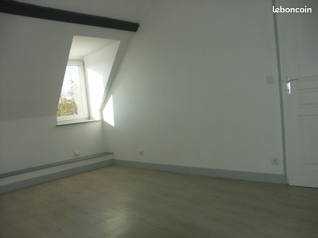Appartement à louer, 29m², La Fère