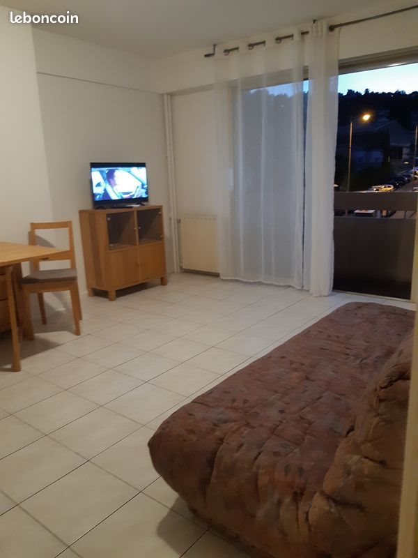 Appartement à louer, 25m², Vallauris