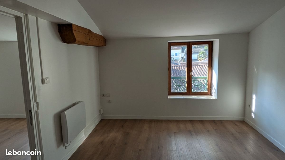 Appartement à louer, 45m², Givors