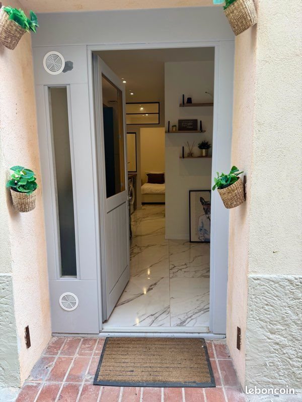 Appartement à louer, 22m², Antibes