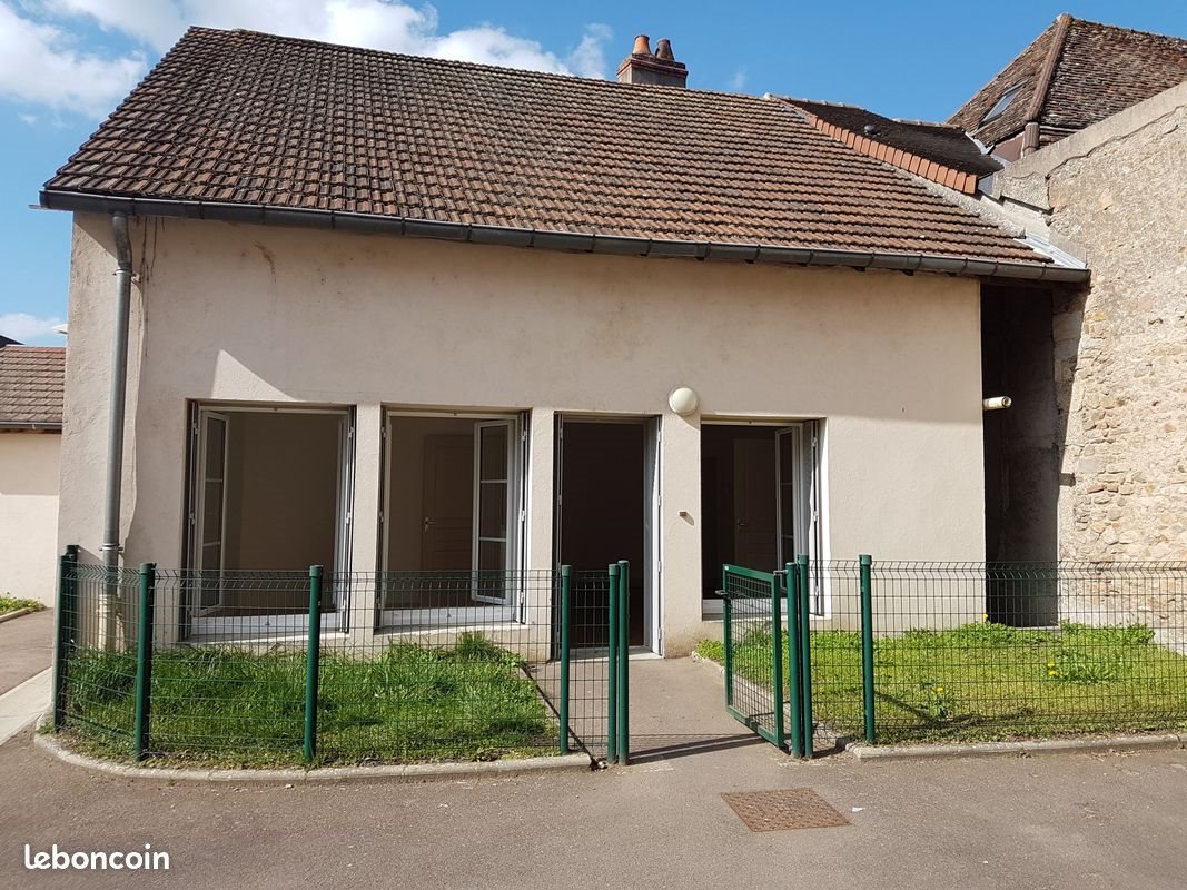 Maison à louer, 35m², Autun