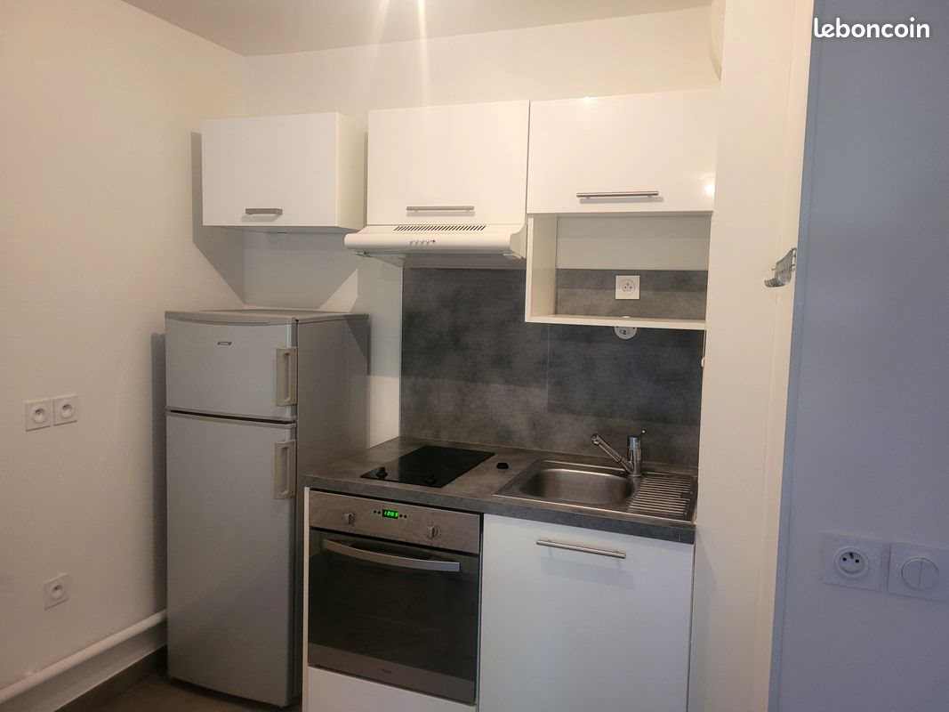 Appartement à louer, 43m², Saint-Priest