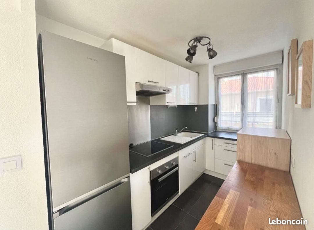 Appartement à vendre, 55m², Décines-Charpieu