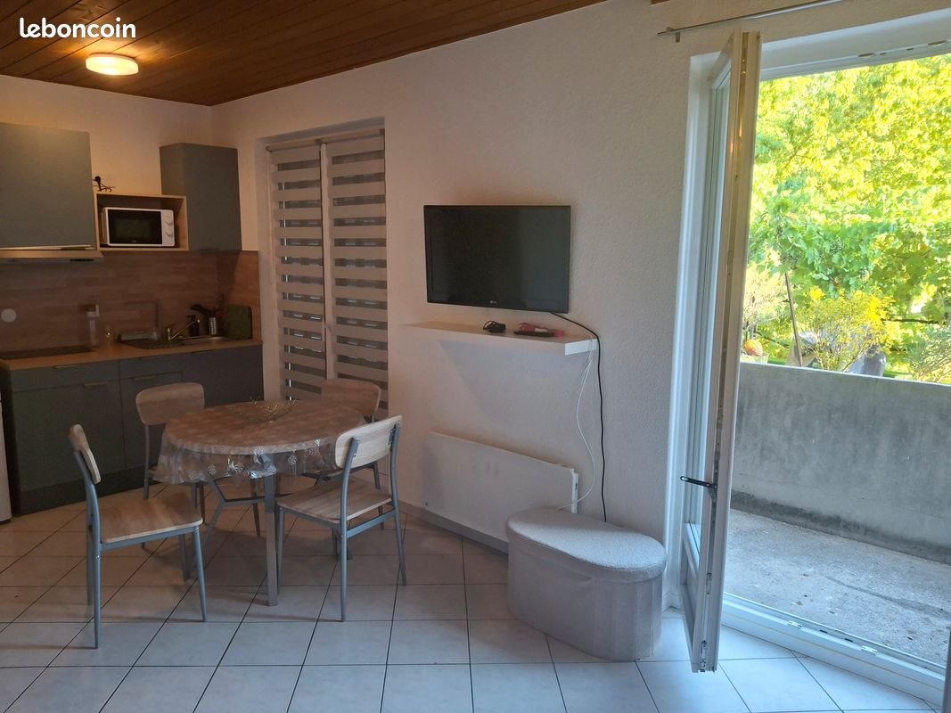 Appartement à louer, 27m², Fontaine