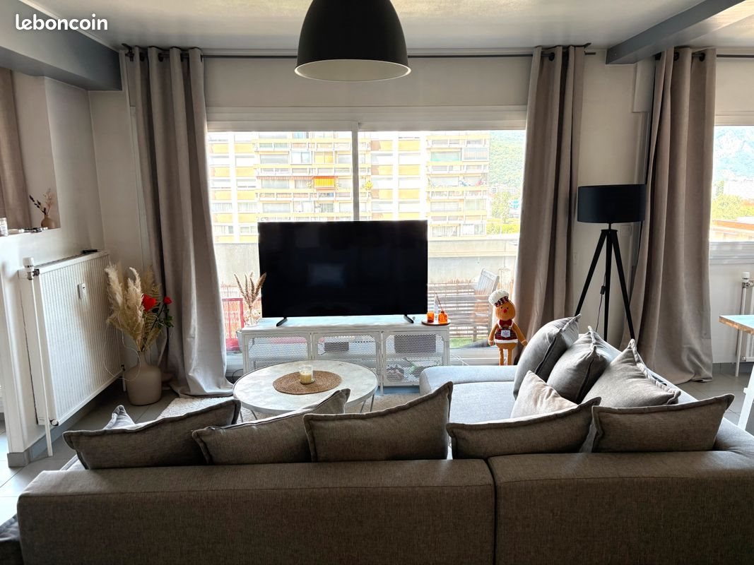 Appartement à louer, 79m², Grenoble