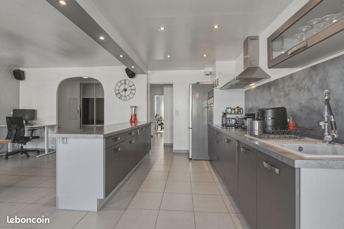 Appartement à louer, 79m², Grenoble