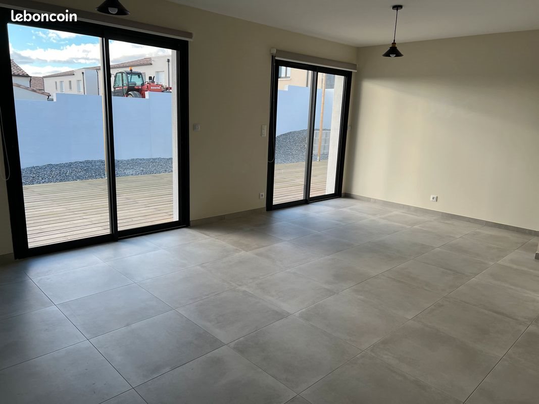 Maison à louer, 91m², Servian