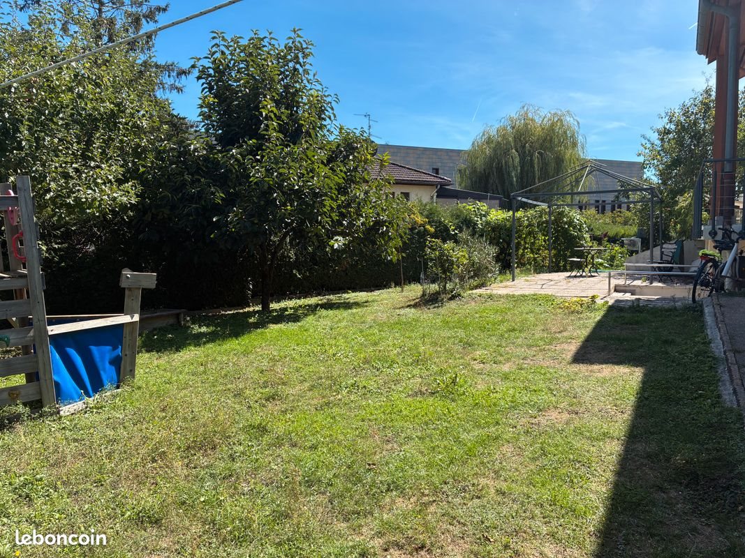 Maison à vendre, 210m², Saint-Genis-Pouilly