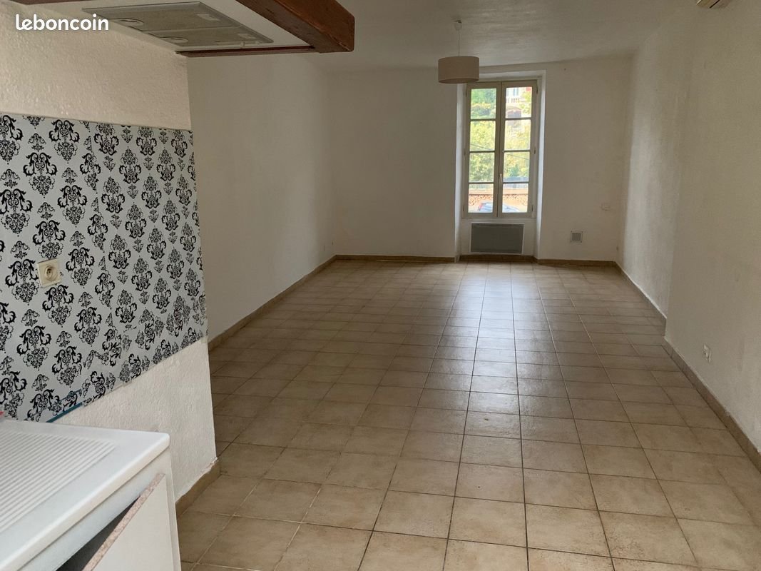 Appartement à louer, 55m², Apt
