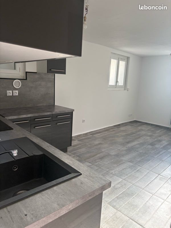 Appartement à louer, 35m², Marseille 16ème