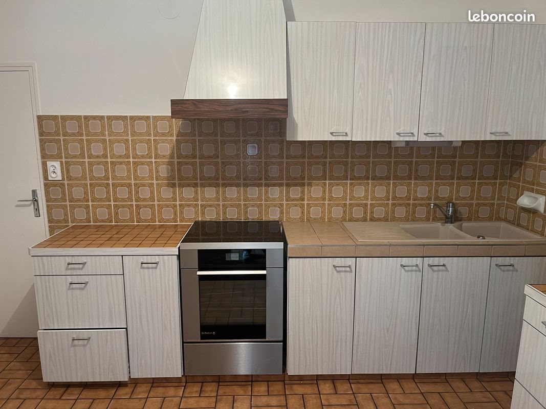 Maison à louer, 85m², Savigné-l'Evêque