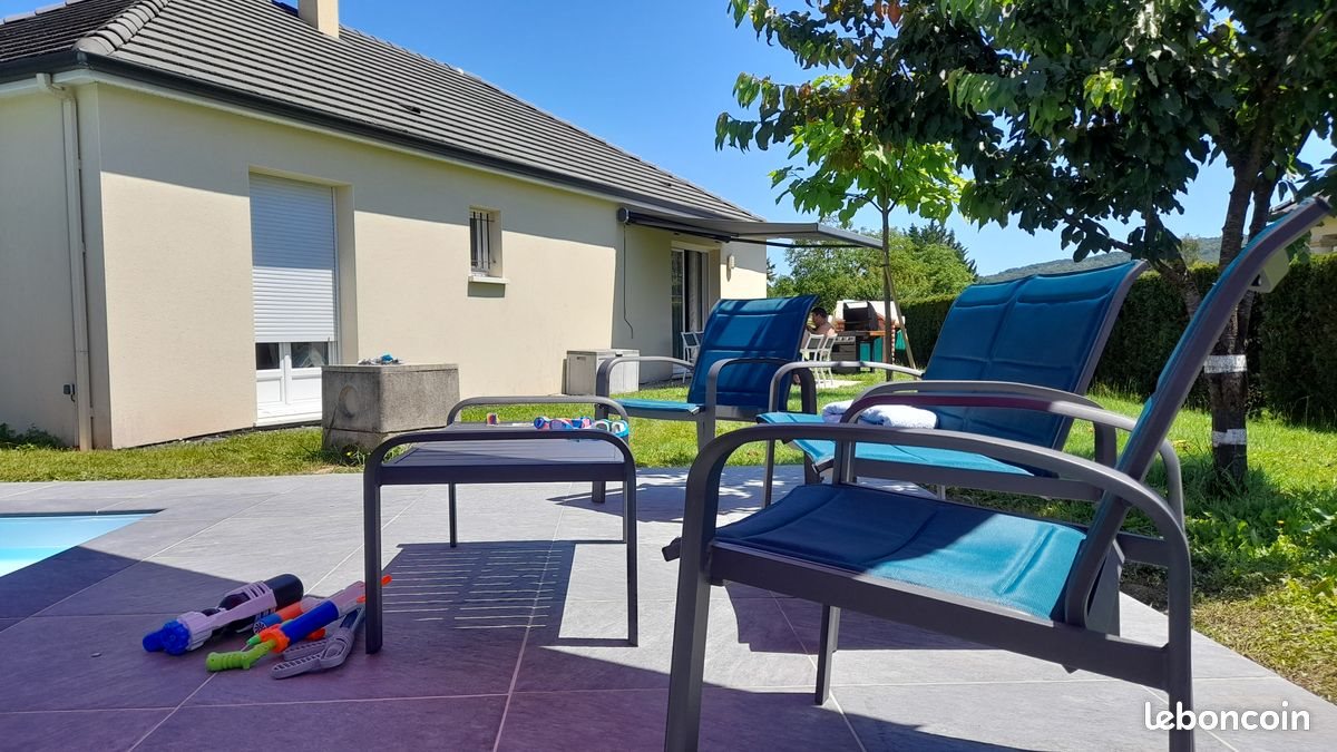 Maison à vendre, 100m², Saint-Pantaléon-de-Larche