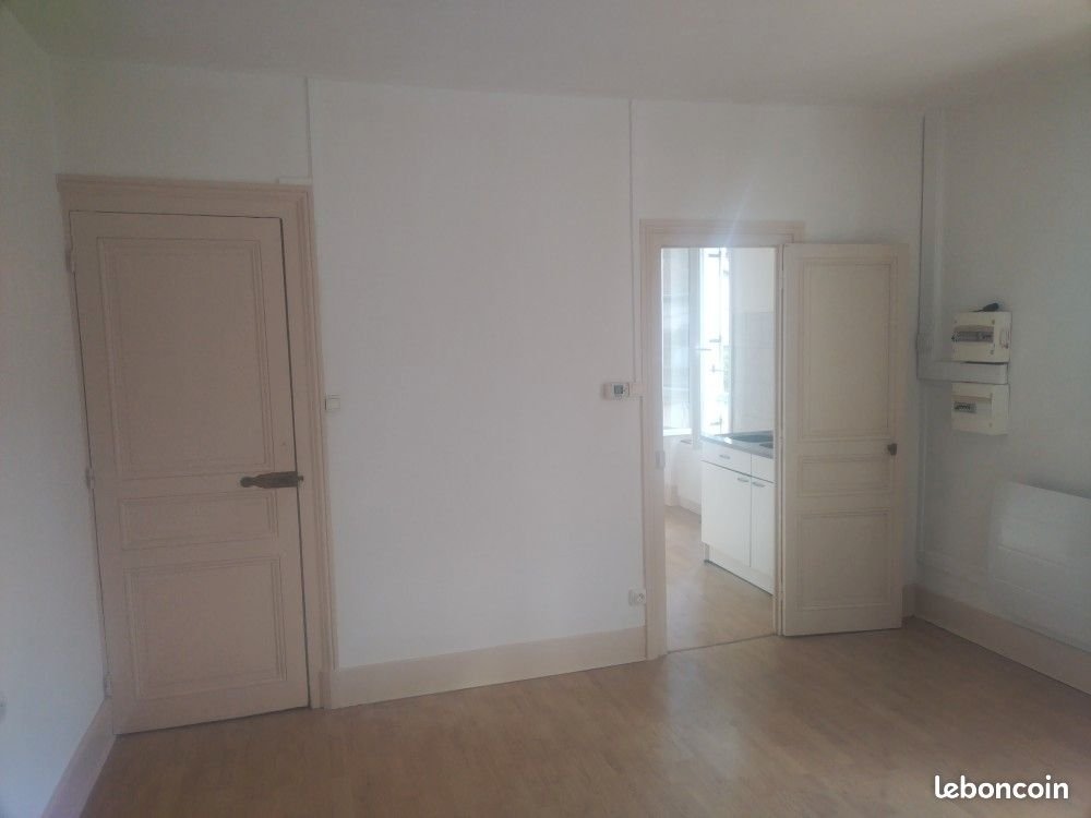Appartement à louer, 28m², La Bâtie-Montgascon