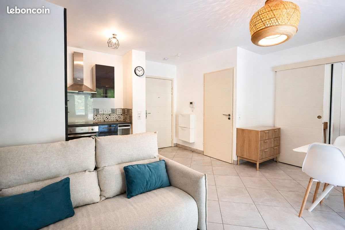 Appartement à louer, 41m², Valbonne