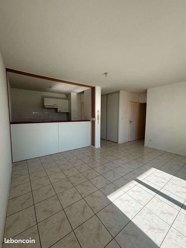 Appartement à louer, 42m², Coutras