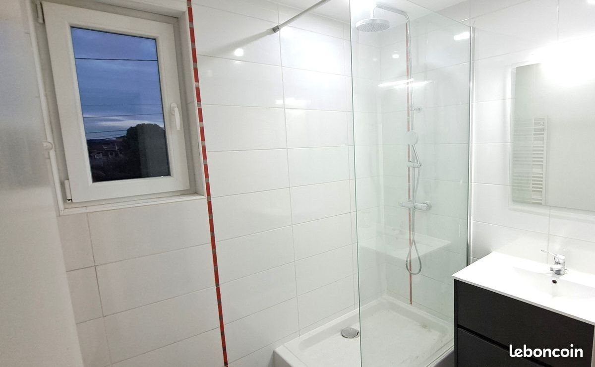 Appartement à louer, 68m², Anneyron