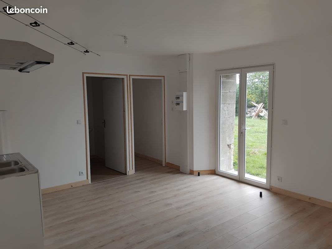 Maison à louer, 44m², Saint-Gilles-Pligeaux