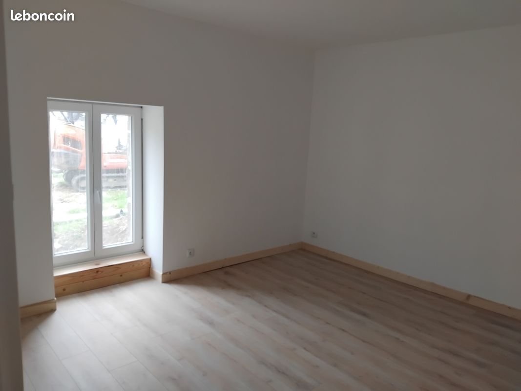 Maison à louer, 44m², Saint-Gilles-Pligeaux