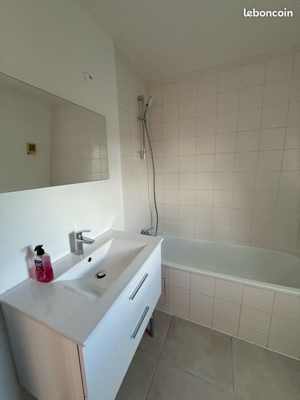 Appartement à louer, 30m², Paray-Vieille-Poste