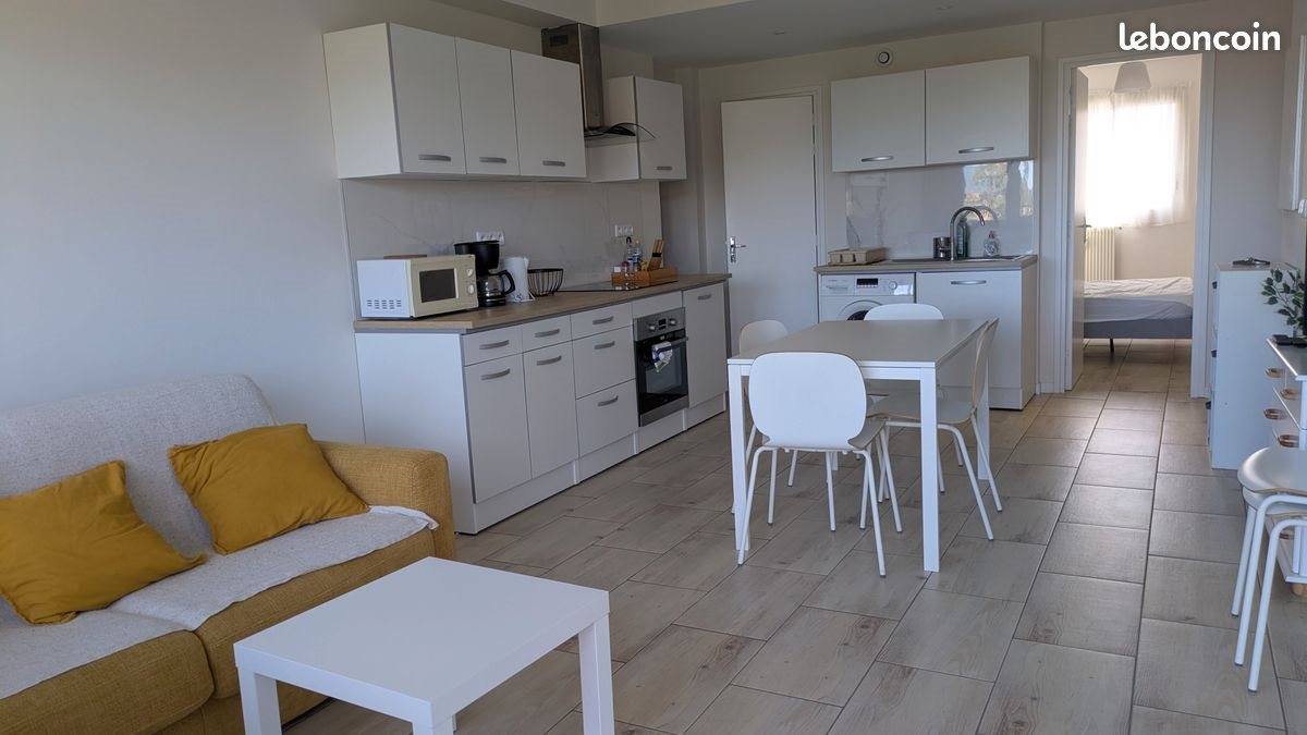 Appartement à louer, 54m², Hyères