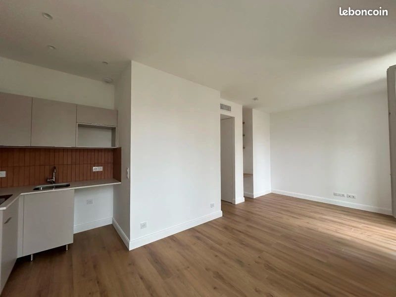 Appartement à louer, 70m², Cannes