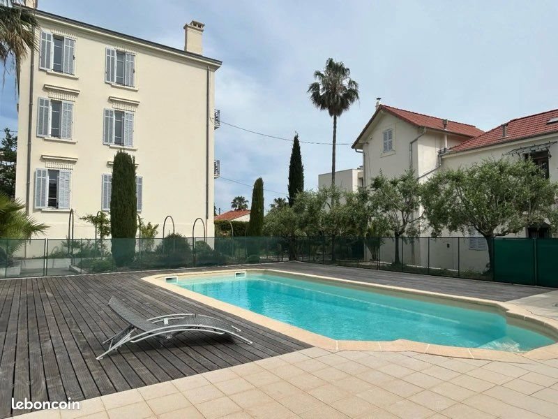 Appartement à louer, 70m², Cannes