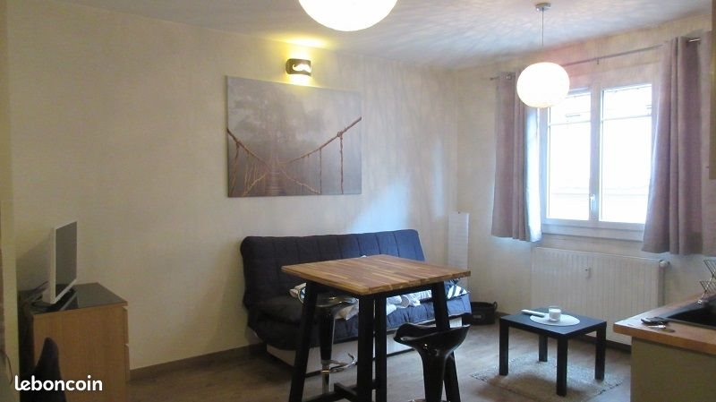 Appartement à louer, 23m², Saint-Étienne
