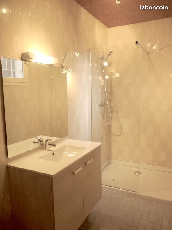 Appartement à louer, 68m², Vaison-la-Romaine
