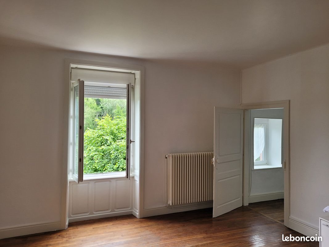Appartement à louer, 140m², Fontaine-lès-Luxeuil