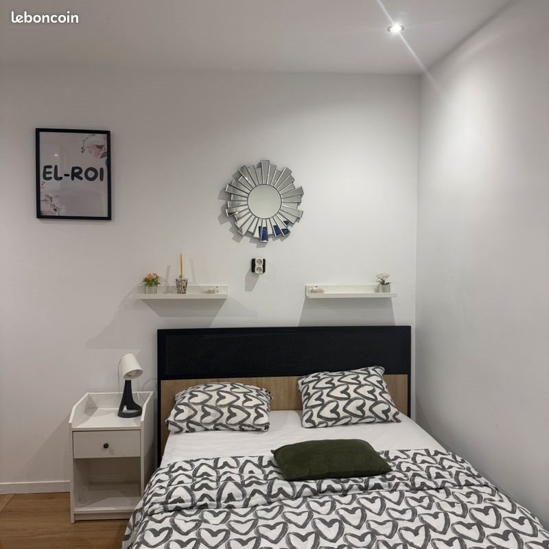Appartement à louer, 17m², Suresnes