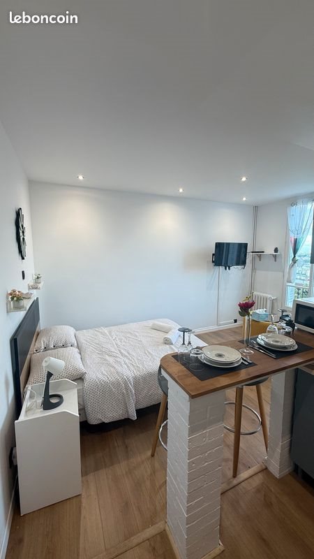 Appartement à louer, 17m², Suresnes