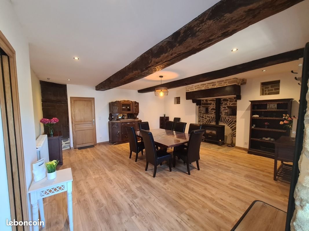 Maison à louer, 130m², Thourie